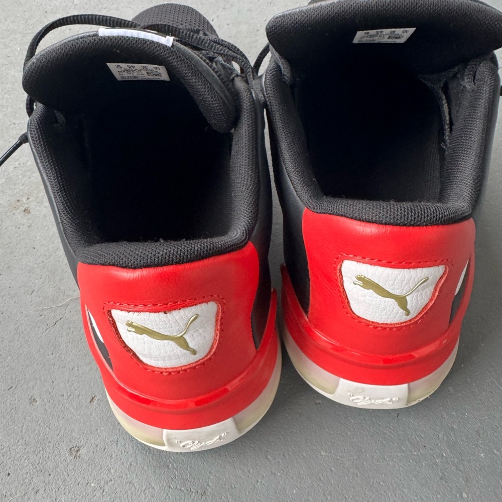 The Puma Clyde Hardwood X
Dreamville Records Sneakers are a limited-edition - Picture 9 of 15